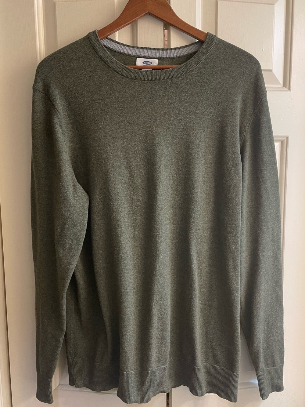 Old Navy Classic
Men's Olive Crewneck Sweater